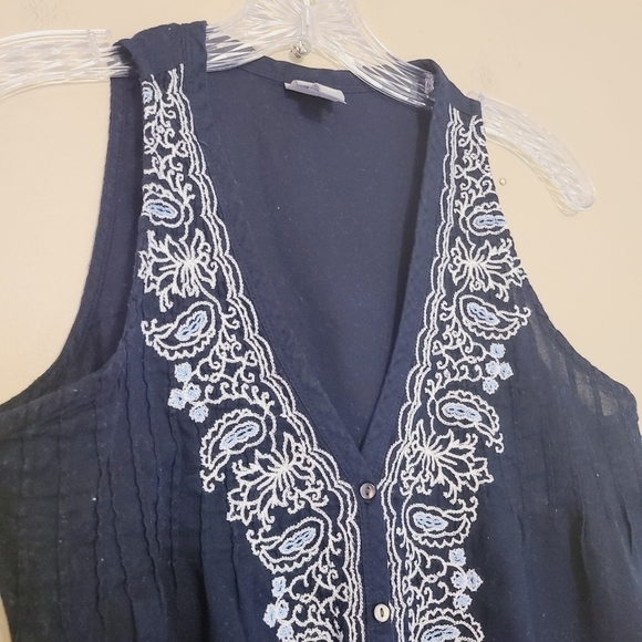 Converse One Star | Women's Navy Embroidered Tank (Size Small) - Picture 3 of 11